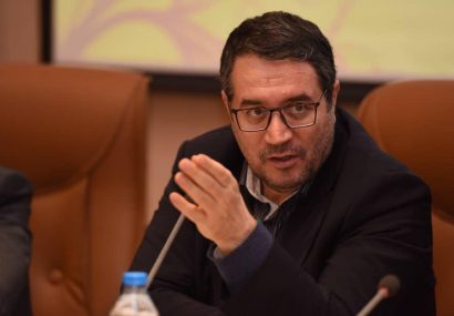 اشتهارد یکی از قطب‌های اصلی صنعت کشور / تامین نقدینگی از مشکلات حوزه صنعت است