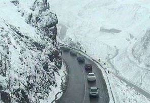 محورهای البرز لغزنده است/ همراه داشتن زنجیر چرخ در محورهای کوهستانی الزامی است