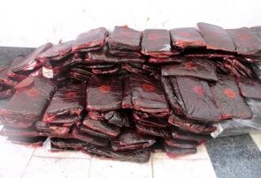 کشف بیش از ۱۰۰ کیلو تریاک در عملیات مشترک پلیس البرز، یزد و فارس