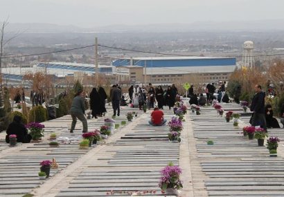 پنجشنبه‌ای متفاوت‌تر برای آرامستان‌ها / ضدعفونی آرامستان‌های کرج