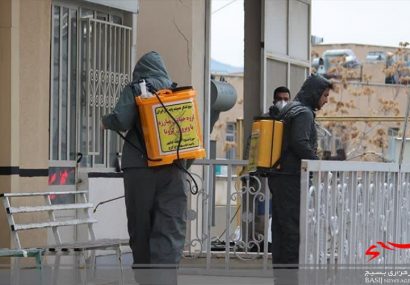 موکبداران اربعین داوطلبانه برای مقابله با کرونا شهر را ضدعفونی کردند