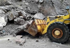 ریزش کوه جاده کرج – چالوس را بست