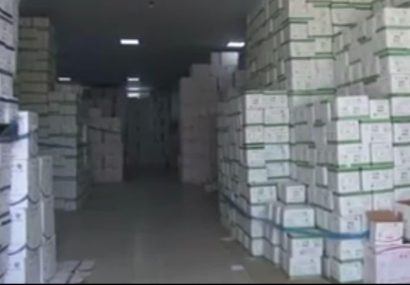 کشف بزرگترین محموله بهداشتی دوران کرونایی کشور در اشتهارد/ ۱۰۰ میلیون دستکش جراحی و طبی