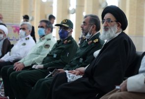 خدمت کردن به مردم جلوه‌ی دیگر مبارزه با آمریکاست