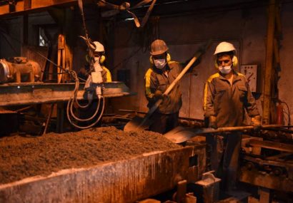 البرز برنامه محور به سوی تحقق منویات مقام معظم رهبری و راهبردهای دولت حرکت می کند