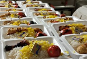 طبخ و توزیع ۵ هزار پُرس غذای گرم میان نیازمندان در بخش آسارا