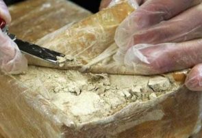 دستگیری فروشنده مواد مخدر در منطقه خرمدشت/ کشف ۵ کیلوگرم هروئین