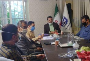 اصحاب رسانه خود را آلوده جناح های سیاسی، گروه ها و احزاب نکنند