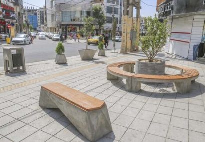 زیباسازی پیاده‌راه «آزادی» ادامه دارد/ نصب مبلمان پارکی