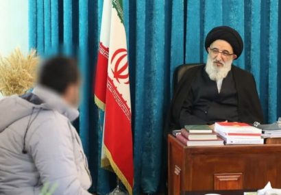 یک تبعه ژاپنی و ۲ پیرو فرقه بهائیت در کرج به دین مبین اسلام مشرف شدند