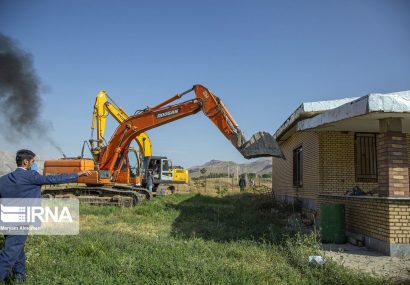 زمین خواران سرمایه ها را در اراضی کشاورزی هدر ندهند