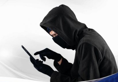 کاربران فضای مجازی به درخواست های افراد ناشناس پاسخ ندهند