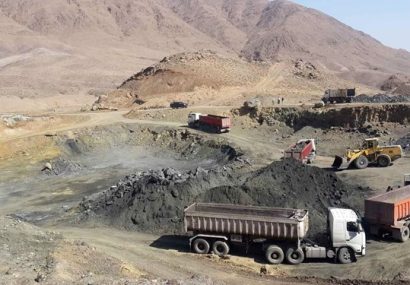 انتقاد مدیرکل محیط زیست البرز از فعالیت معادن در روزهای آلوده