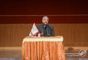 نظم و سرعت بخشیدن به حرکت های مردمی مهمترین وظیفه جبهه فرهنگی انقلاب است/ قدر نماینده ولی فقیه خود را بدانید