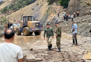 فعالیت ۱۵۰ نفر از نیروهای بسیجی و جهادی بخش آسارا برای نجات مسافران از سیلاب