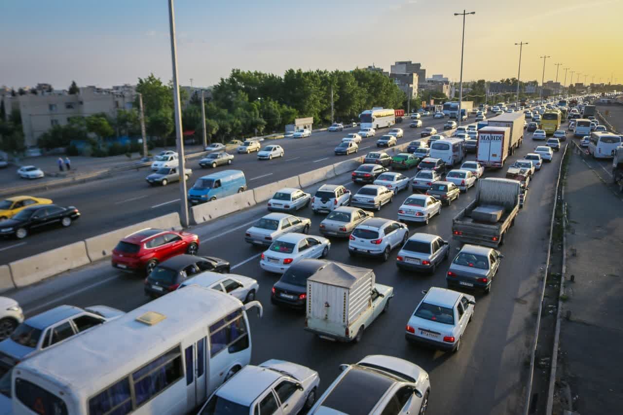ترافیک در آزادراه های البرز سنگین است